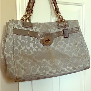 Coach shoulder bag
